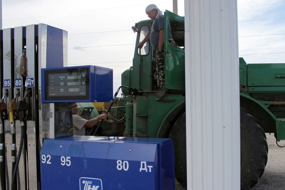 Price Hikes and Local Shortages: Farmers Complain About Fuel Issues in the Midst of Planting Season