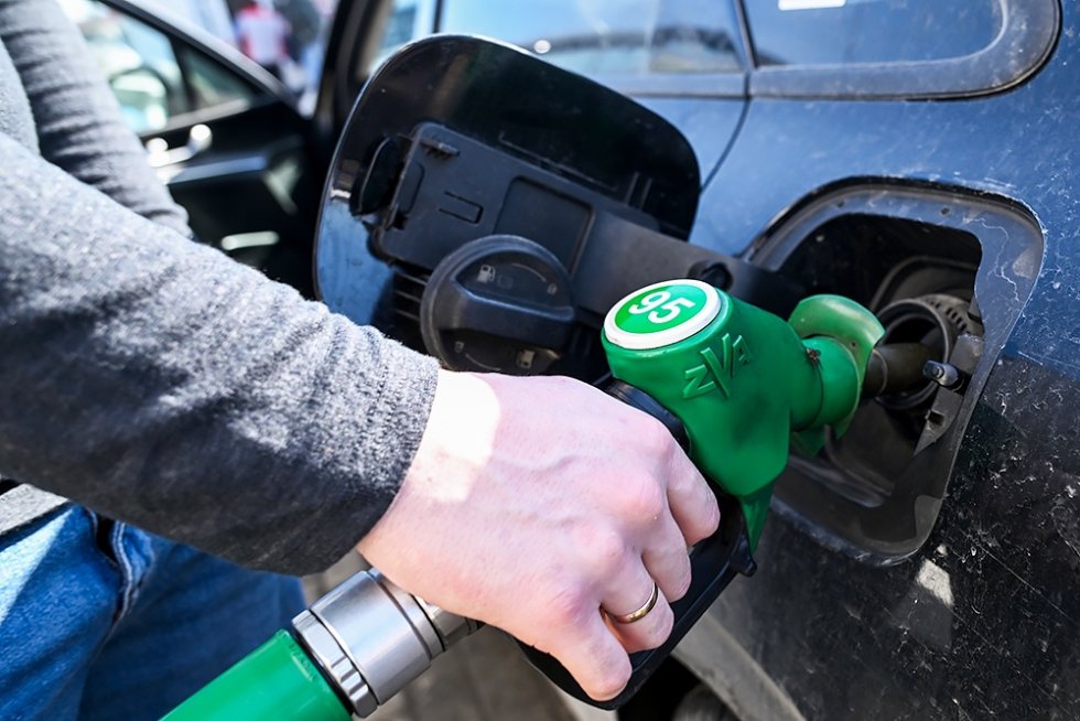Price of Russian Oil Doubled: Will Petrol Prices Rise?