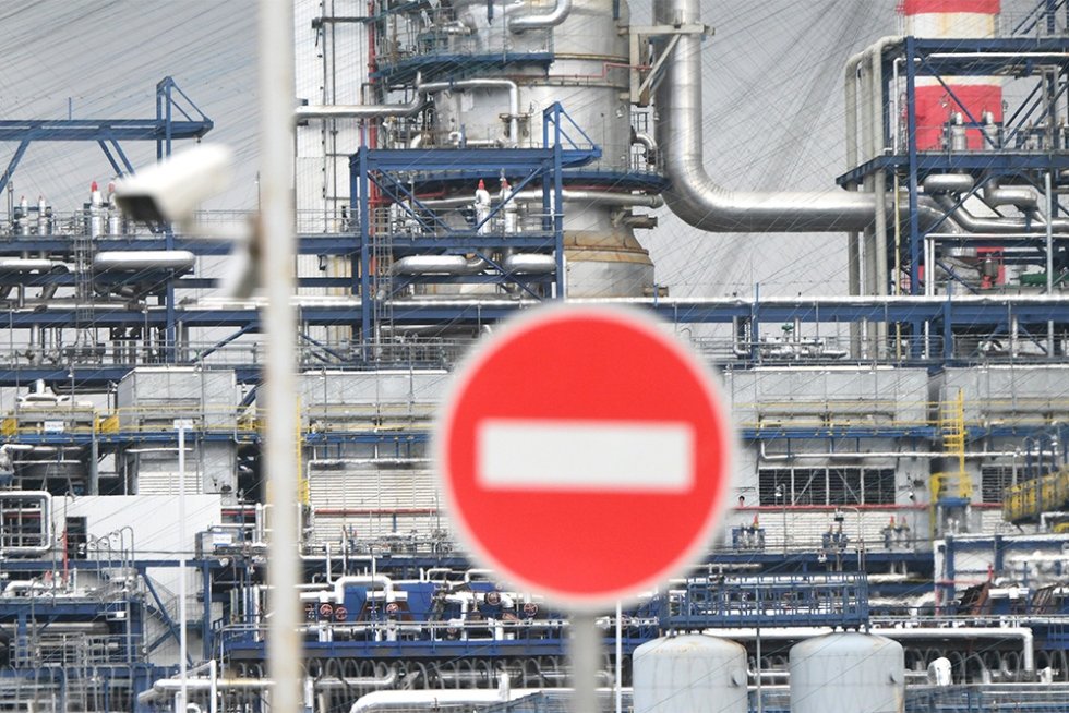 Is Russia Losing Market Access Due to Fuel Export Bans?
